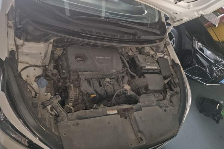 Used Kia K3 2016 1.6L Manual GL Engine Bay