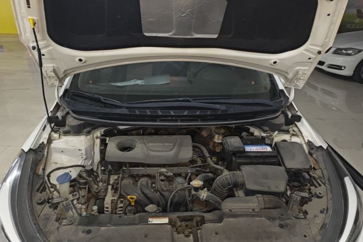 Used Kia K3 2016 1.6L Manual GL Engine Bay