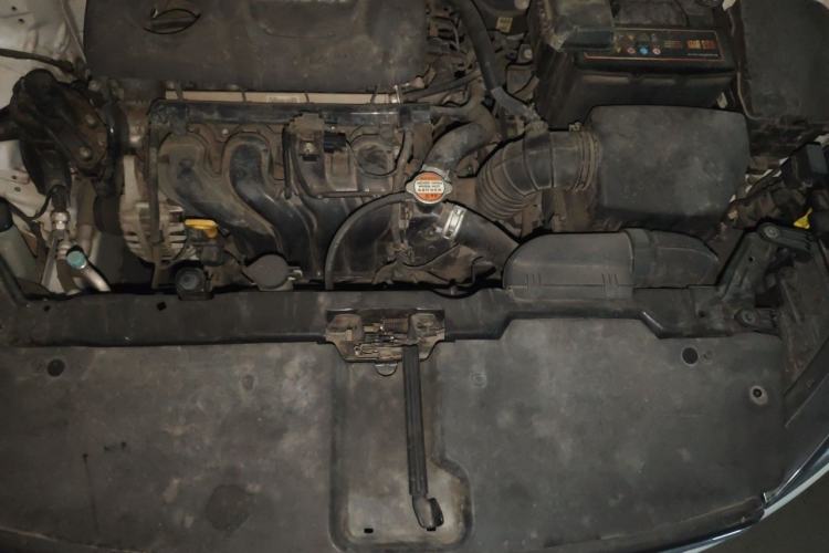 Used Kia K3 2016 1.6L Manual GL Engine Bay