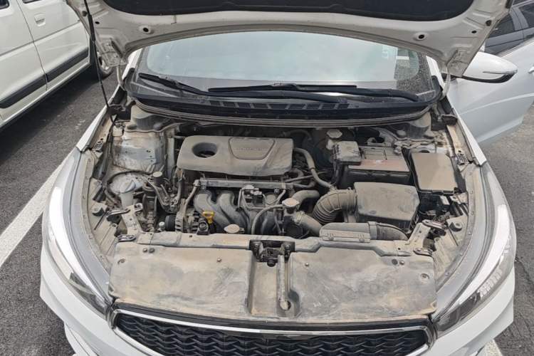 Used Kia K3 2016 1.6L Manual GLS Engine Bay