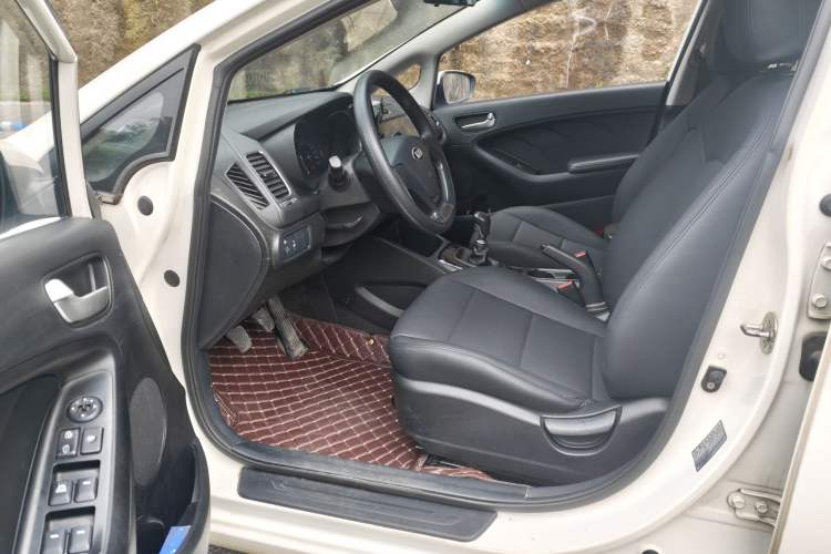 Used Kia K3 2016 1.6L Manual GL Exterior 1