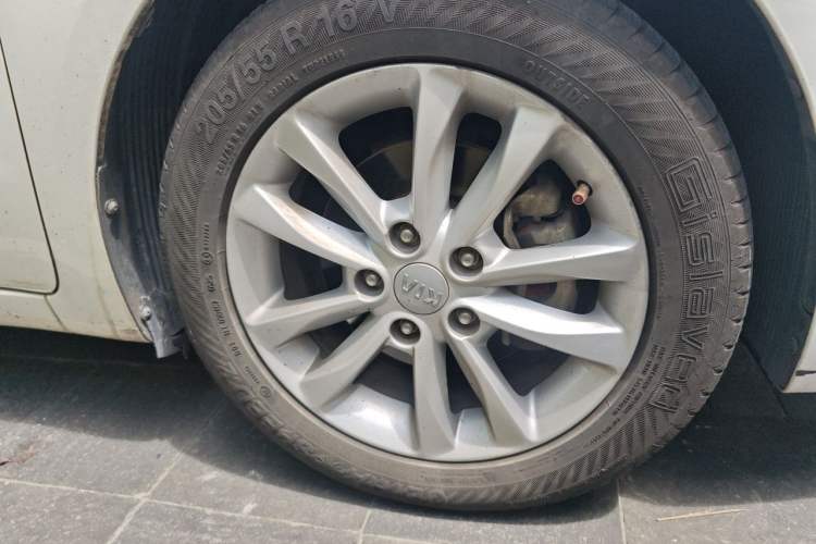 Used Kia K3 2016 1.6L Automatic GLS Exterior 1