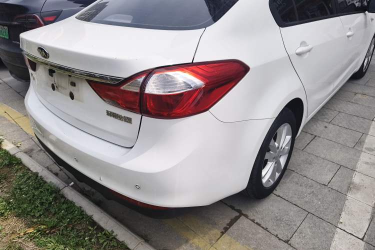 Used Kia K3 2016 1.6L Automatic GL Exterior 3