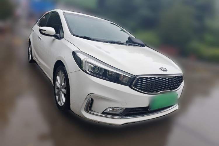 Used Kia K3 2016 1.6L Automatic GLS Exterior 3