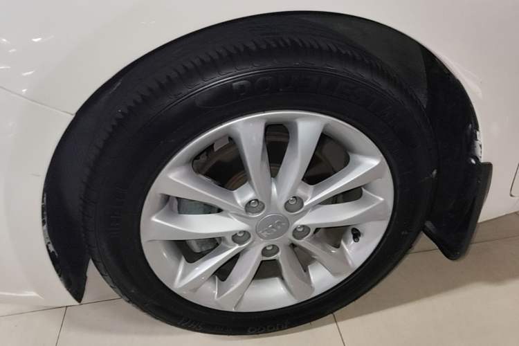Used Kia K3 2016 1.6L Automatic GL Exterior 4