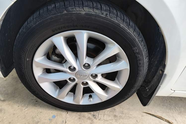 Used Kia K3 2016 1.6L Automatic GL Exterior 4