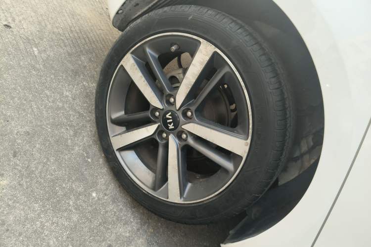 Used Kia K3 2016 1.6L Automatic GL Exterior 4