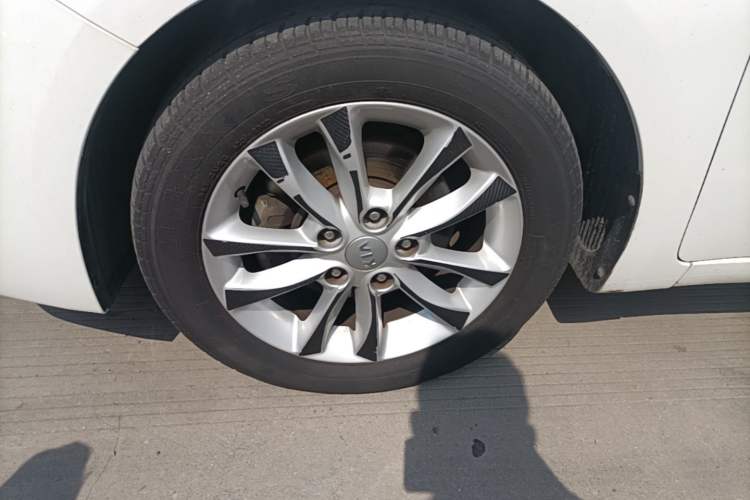 Used Kia K3 2016 1.6L Automatic GLS Exterior 4