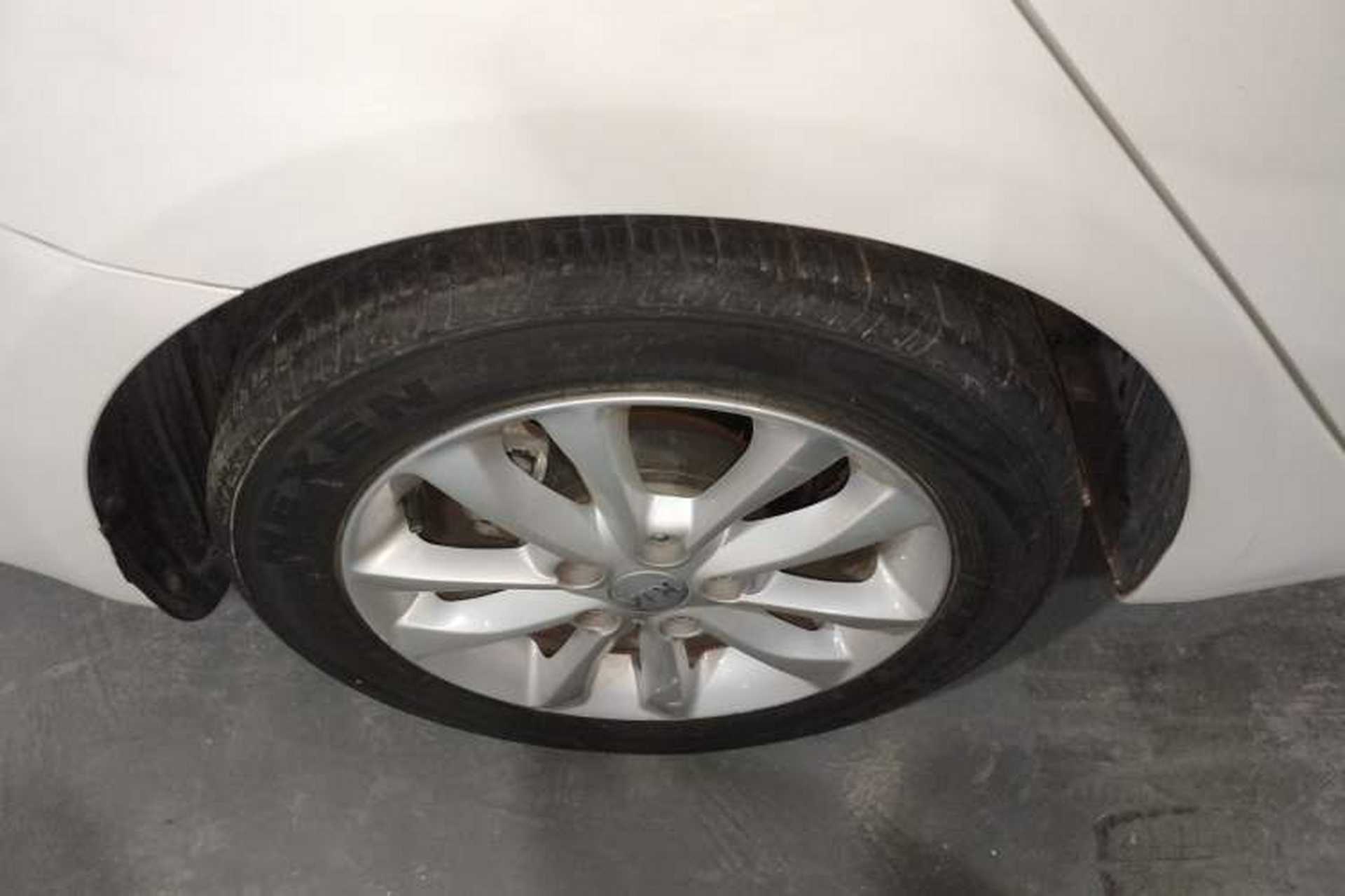 Used Kia K3 2016 1.6L Automatic DLX Exterior 4