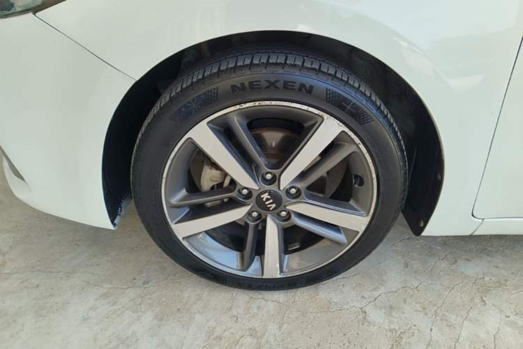 Used Kia K3 2016 1.6L Automatic GLS Exterior 4