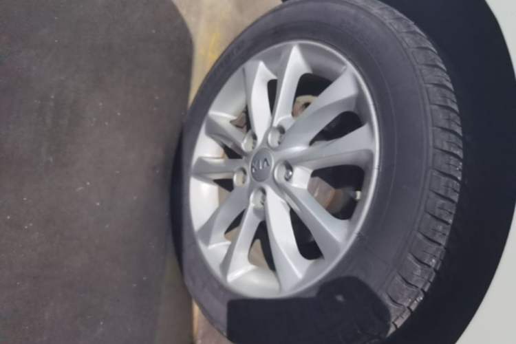Used Kia K3 2016 1.6L Automatic GLS Exterior 5