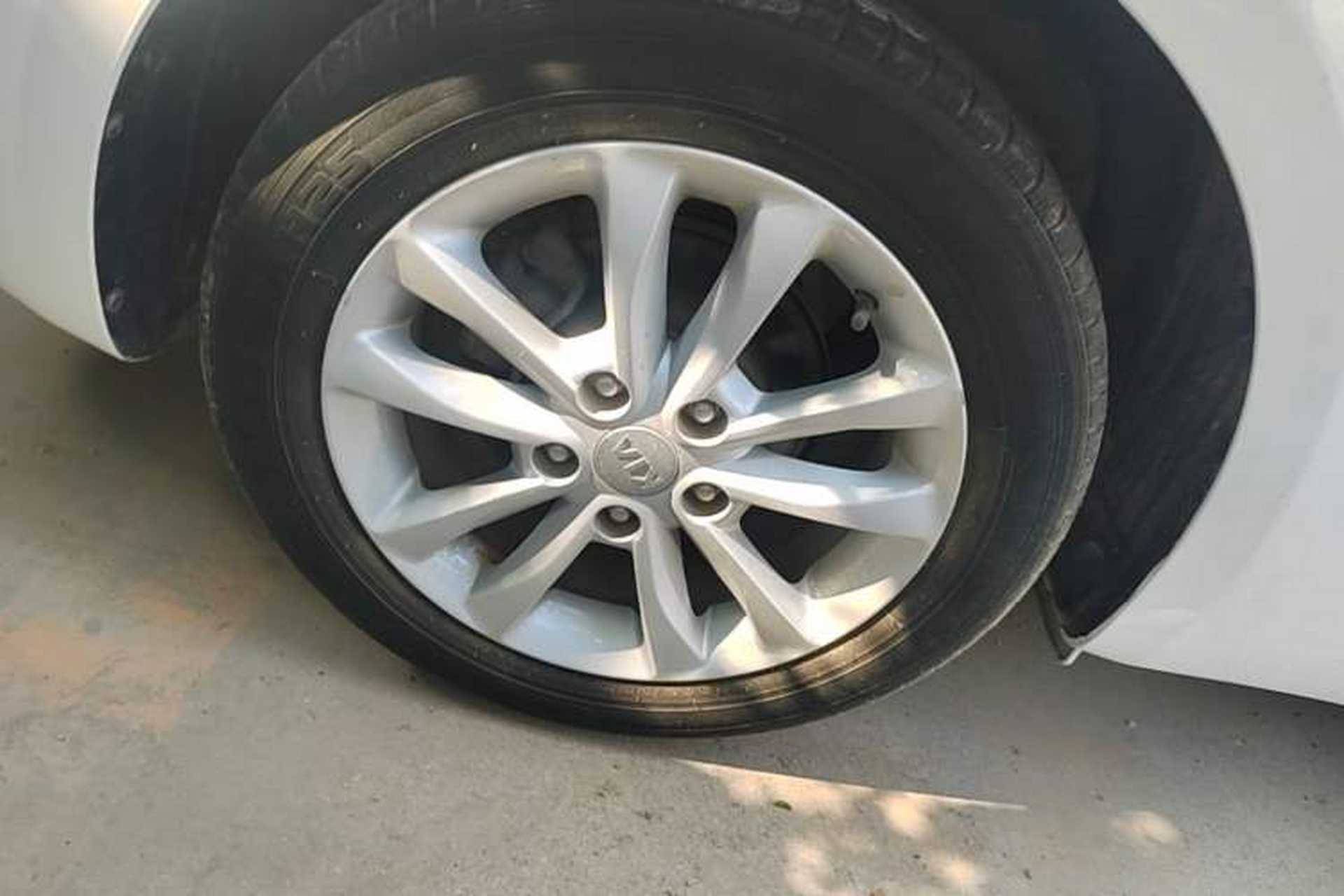 Used Kia K3 2016 1.6L Automatic GLS Exterior 5
