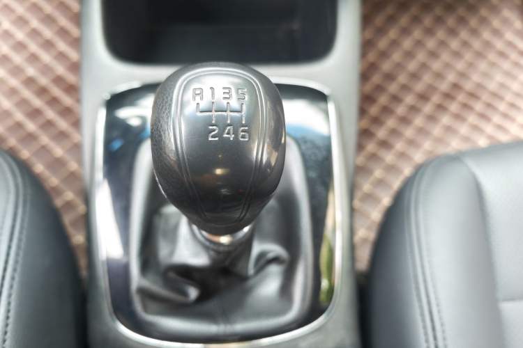 Used Kia K3 2016 1.6L Manual GL Exterior 5