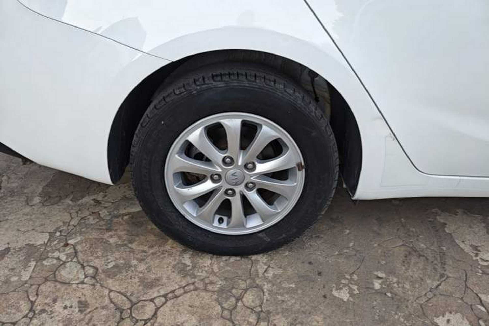 Used Kia K3 2016 1.6L Manual GL Exterior 5