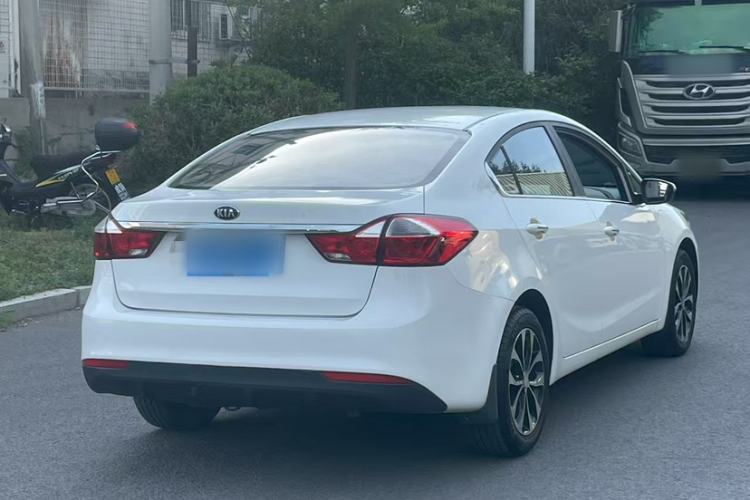 Used Kia K3 2016 1.6L Automatic GLS Exterior 5