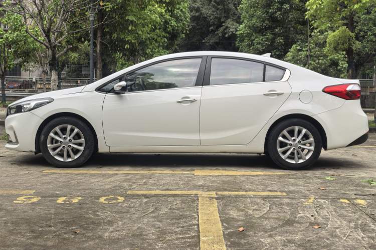 Used Kia K3 2016 1.6L Automatic DLX Exterior 6