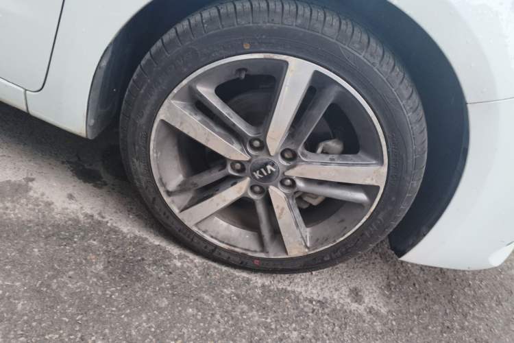 Used Kia K3 2016 1.6L Automatic GLS Exterior 7