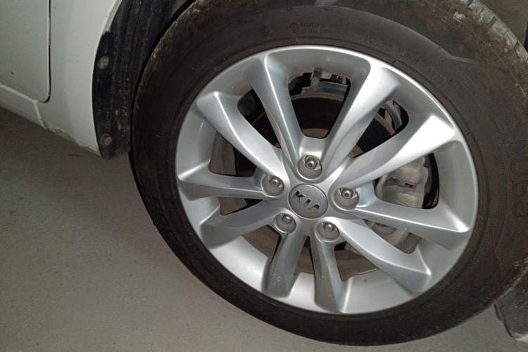 Used Kia K3 2016 1.6L Automatic GLS Exterior 7