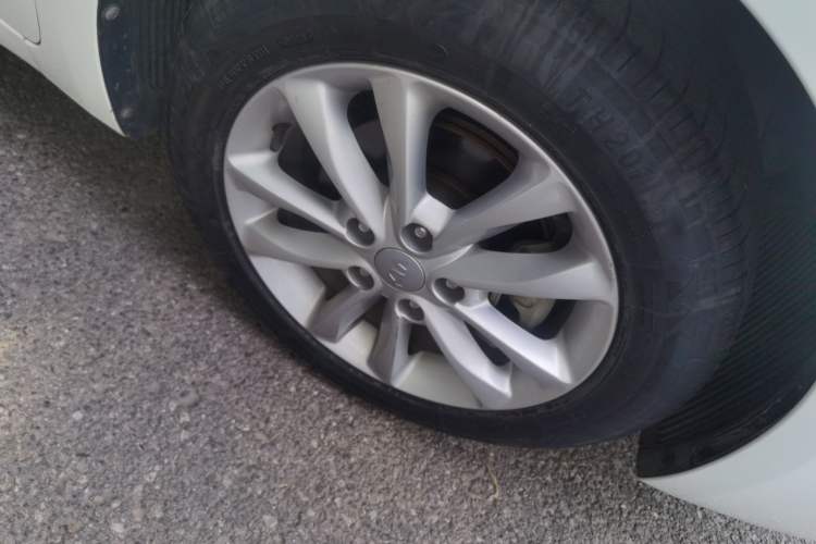 Used Kia K3 2016 1.6L Automatic GL Exterior 7