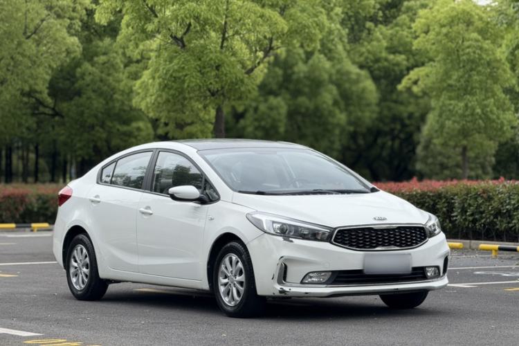 Used Kia K3 2016 1.6L Manual GL Exterior 8
