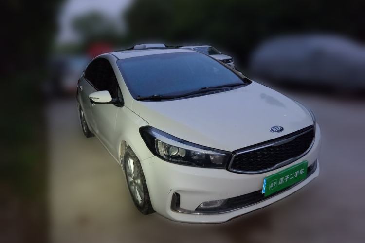Used Kia K3 2016 1.6L Manual GLS Front Right 45 Deg