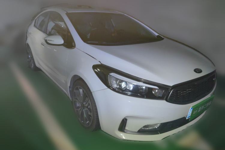 Used Kia K3 2016 1.4T Automatic GLS Front Right 45 Deg