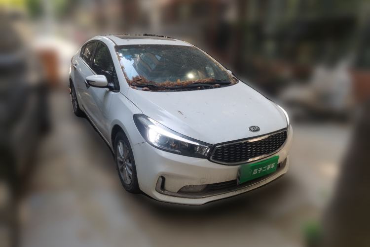 Used Kia K3 2016 1.6L Automatic GLS Front Right 45 Deg