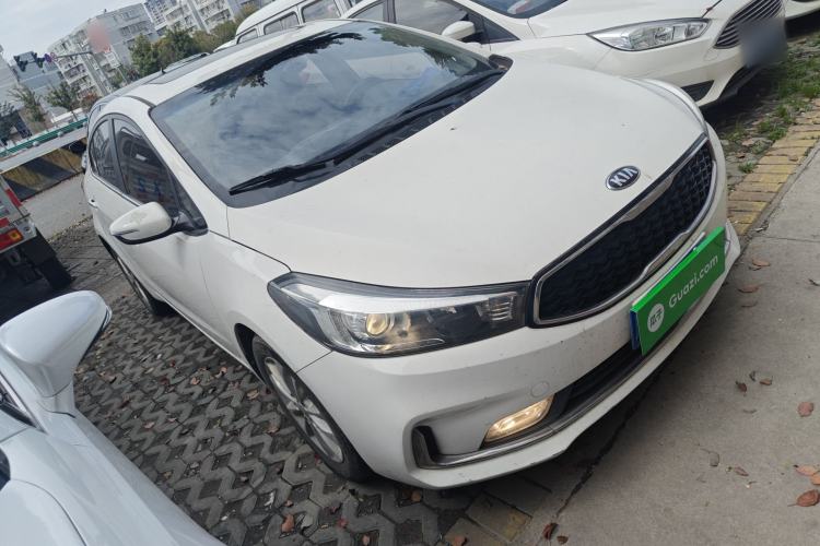 Used Kia K3 2016 1.6L Manual GLS Front Right 45 Deg