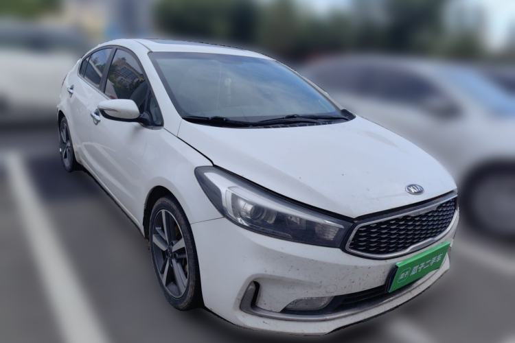 Used Kia K3 2016 1.6L Automatic GLS Front Right 45 Deg