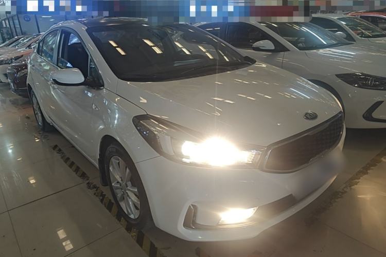 Used Kia K3 2016 1.6L Automatic GL Front Right 45 Deg