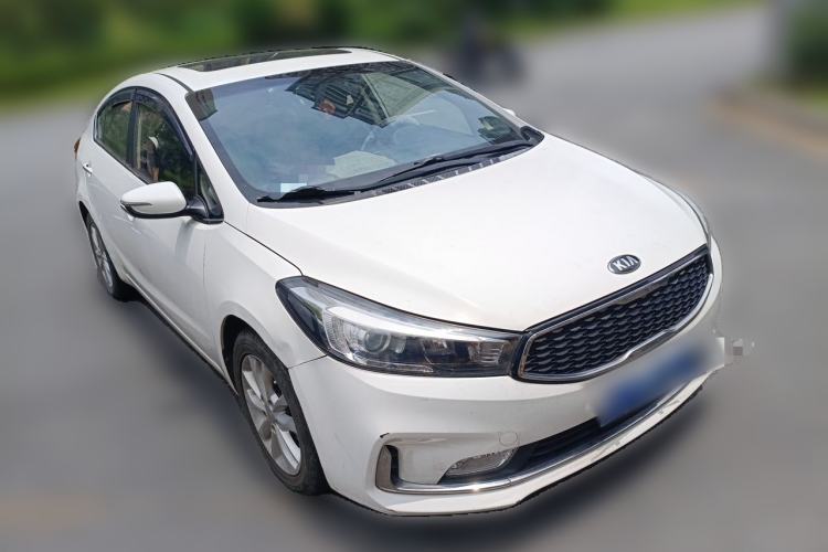 Used Kia K3 2016 1.6L Automatic GLS Front Right 45 Deg
