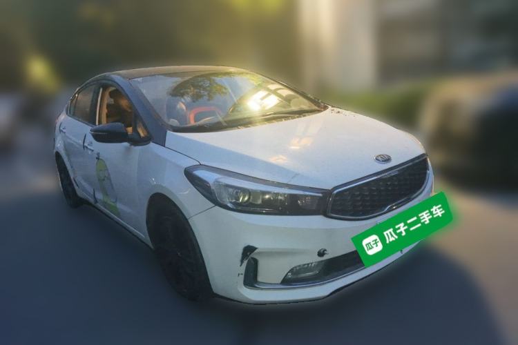 Used Kia K3 2016 1.6L Manual GLS Front Right 45 Deg