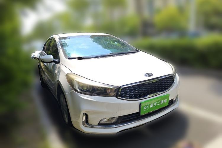 Used Kia K3 2016 1.6L Automatic GL Front Right 45 Deg