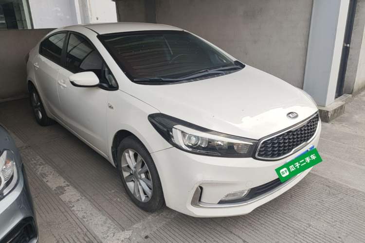 Used Kia K3 2016 1.6L Automatic GL Front Right 45 Deg