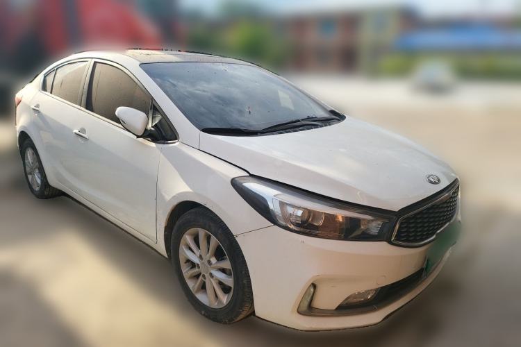 Used Kia K3 2016 1.6L Automatic GLS Front Right 45 Deg