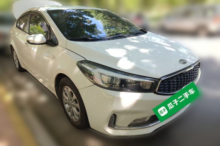 Used Kia K3 2016 1.6L Manual GL Front Right 45 Deg