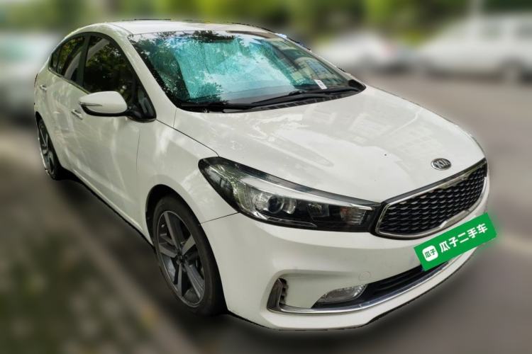 Used Kia K3 2016 1.6L Automatic GLS Front Right 45 Deg