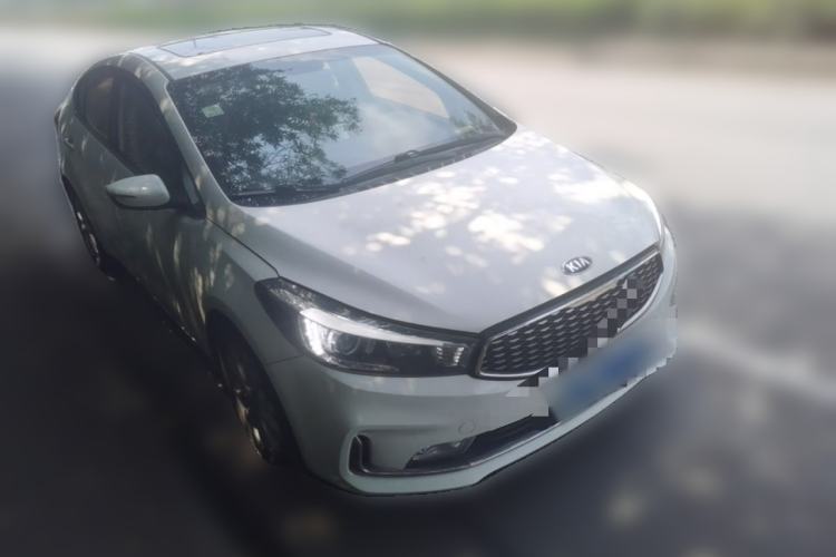 Used Kia K3 2016 1.6L Automatic GLS Front Right 45 Deg