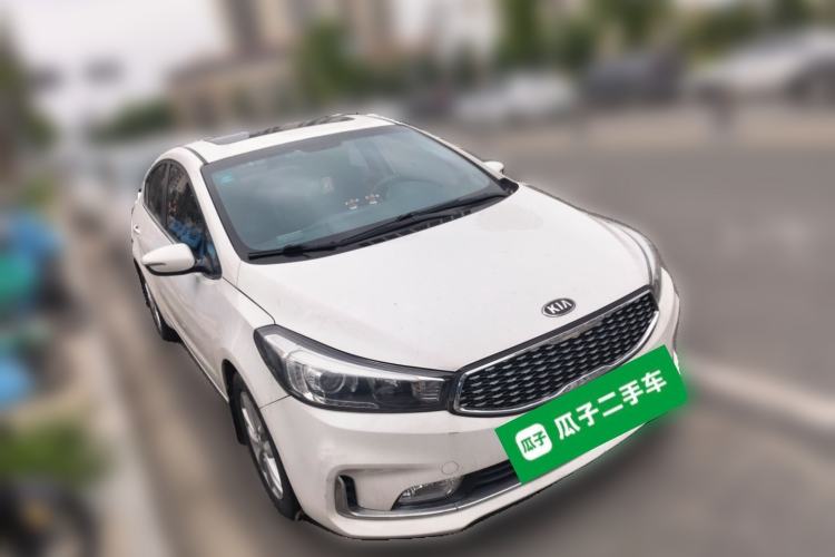 Used Kia K3 2016 1.6L Automatic DLX Front Right 45 Deg