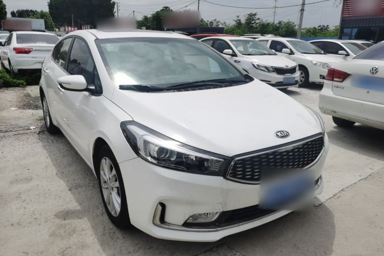 Used Kia K3 2016 1.6L Automatic GLS Front Right 45 Deg
