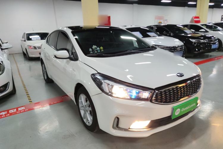 Used Kia K3 2016 1.6L Automatic GL Front Right 45 Deg