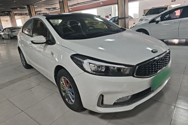 Used Kia K3 2016 1.6L Manual GL Front Right 45 Deg