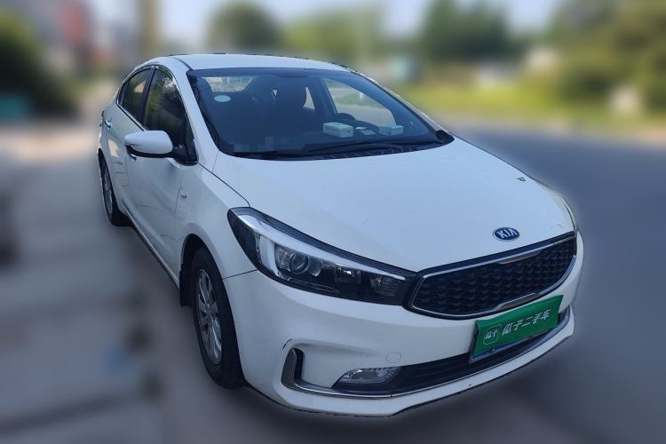 Used Kia K3 2016 1.6L Manual GL Front Right 45 Deg