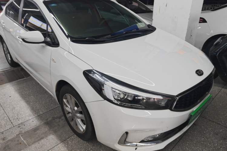 Used Kia K3 2016 1.6L Automatic with Sunroof Front Right 45 Deg