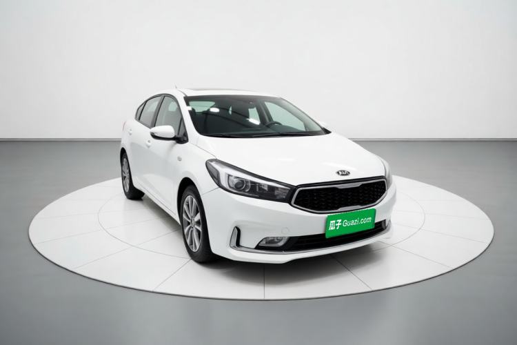 Used Kia K3 2016 1.6L Manual GL Front Right 45 Deg