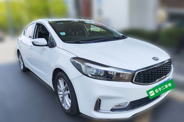 Used Kia K3 2016 1.6L Manual GLS Front Right 45 Deg