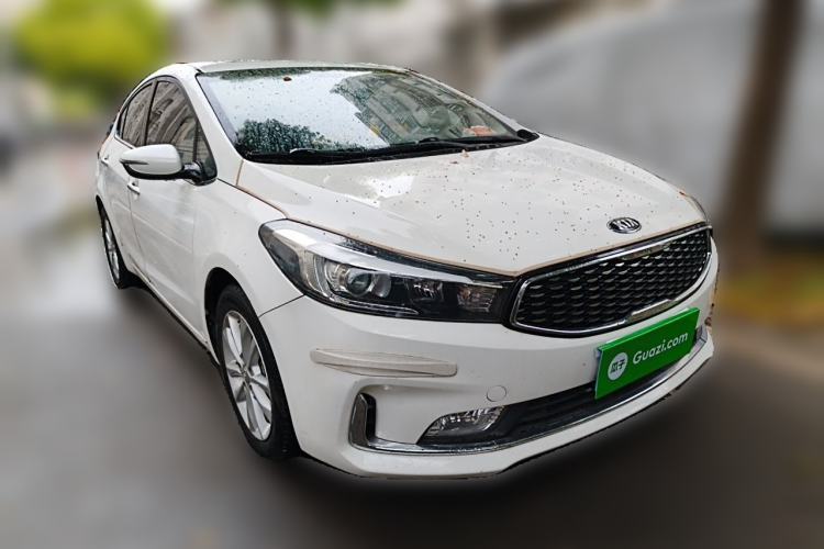 Used Kia K3 2016 1.6L Automatic GLS Front Right 45 Deg