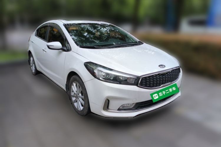 Used Kia K3 2016 1.6L Automatic GLS Front Right 45 Deg