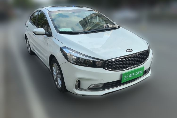 Used Kia K3 2016 1.6L Automatic GLS Front Right 45 Deg