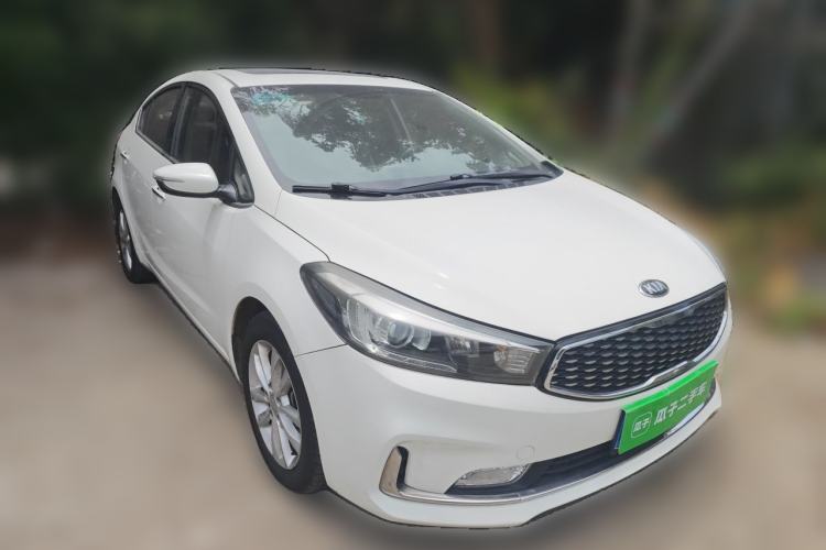 Used Kia K3 2016 1.6L Automatic GLS Front Right 45 Deg